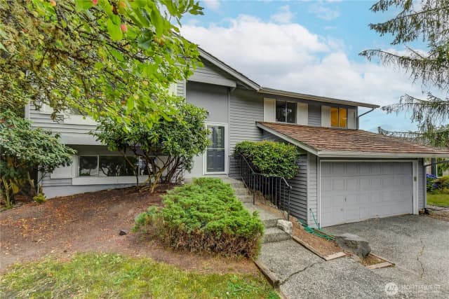 Property photo for 17415 159th Avenue Se, Renton photo 3