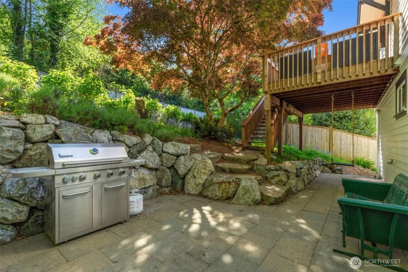 Property photo for 801 W Barrett Street, Seattle photo 33