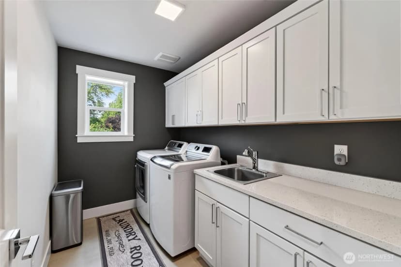 Property photo for 12311 12th Street E, Edgewood photo 31