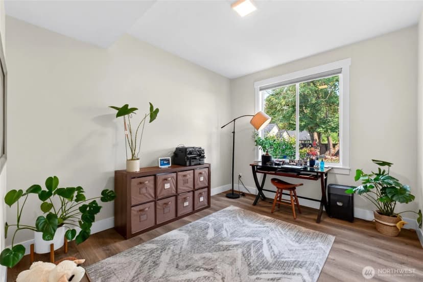 Property photo for 12311 12th Street E, Edgewood photo 16