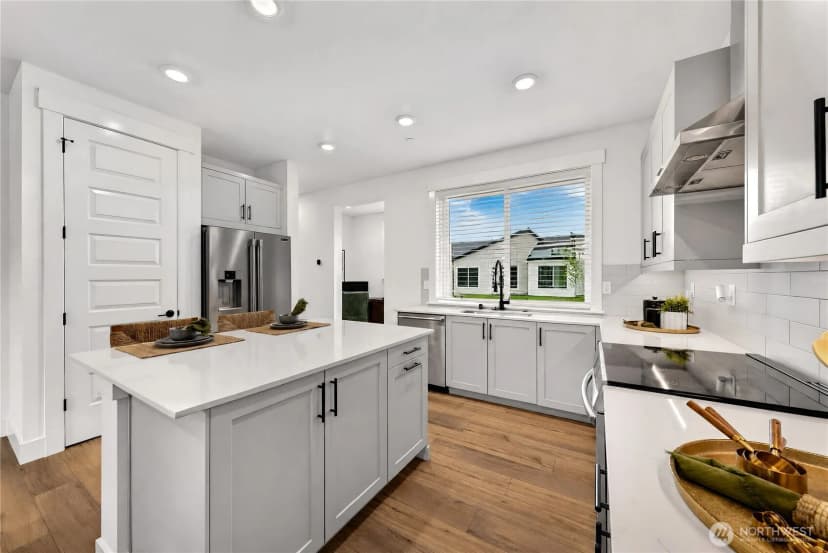 Property photo for 9405 Paradise Lake Rd #kk5, Snohomish photo 3