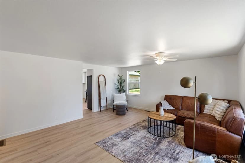 Property photo for 3331 Phillips Avenue, Bremerton photo 8