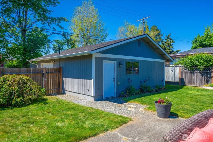 Property photo for 1344 S Woodlawn Street, Tacoma photo 24