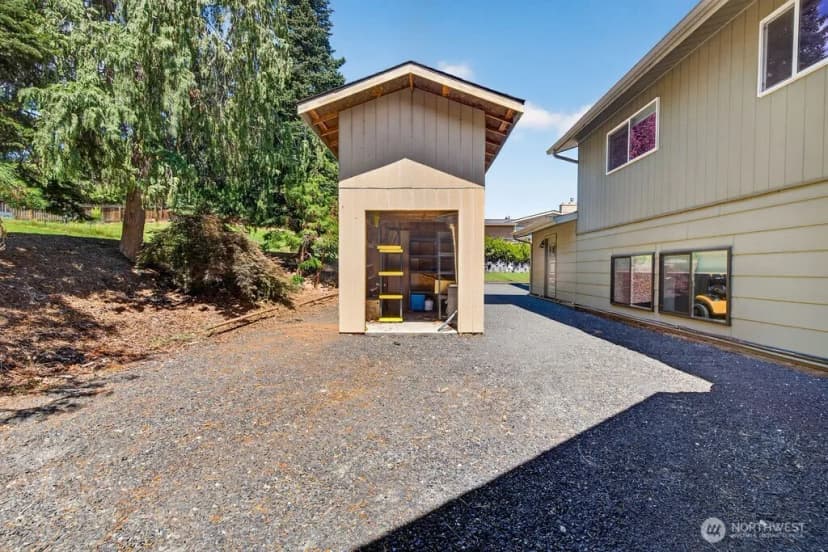 Property photo for 1607 Horselake Road, Wenatchee photo 35
