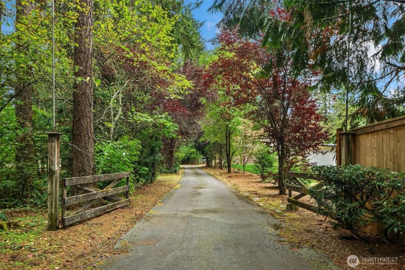 Property photo for 15955 Avondale Road Ne, Woodinville photo 35