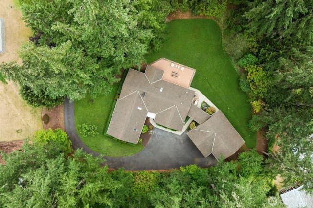 Property photo for 15955 Avondale Road Ne, Woodinville photo 2
