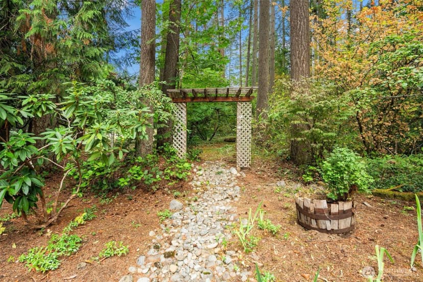 Property photo for 15955 Avondale Road Ne, Woodinville photo 34