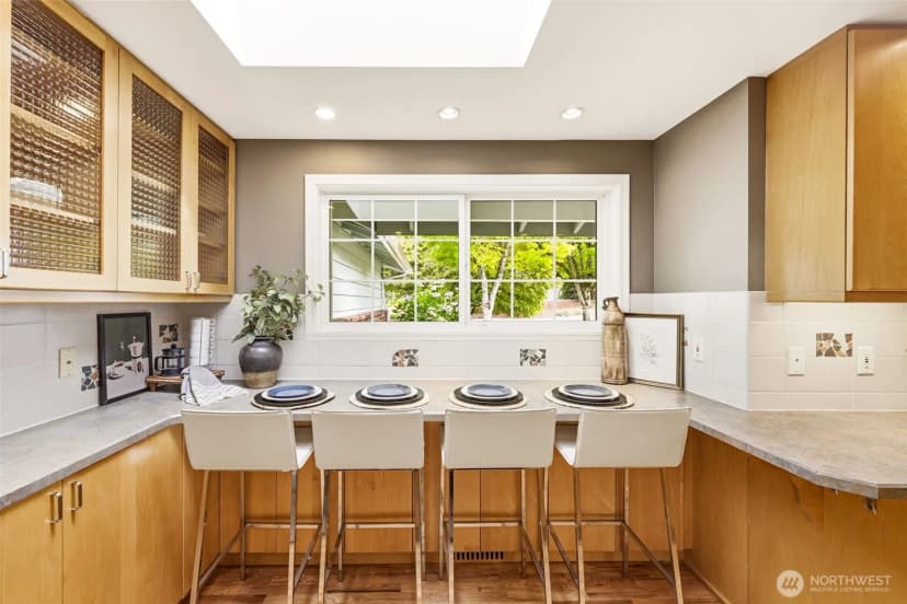 Property photo for 17815 Ne 9th Street, Bellevue photo 17