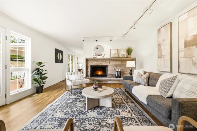 Property photo for 17815 Ne 9th Street, Bellevue photo 4