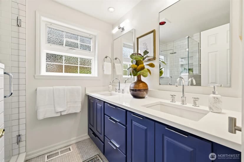 Property photo for 17815 Ne 9th Street, Bellevue photo 23