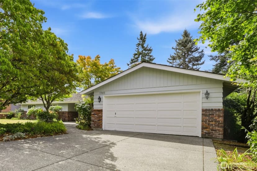 Property photo for 17815 Ne 9th Street, Bellevue photo 2