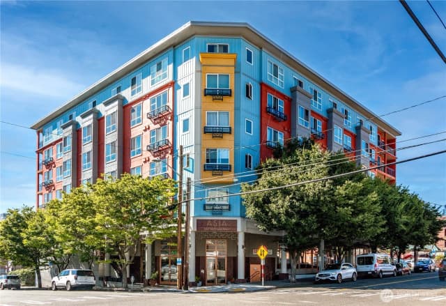 Property photo for 668 S Lane Street #314, Seattle photo 3