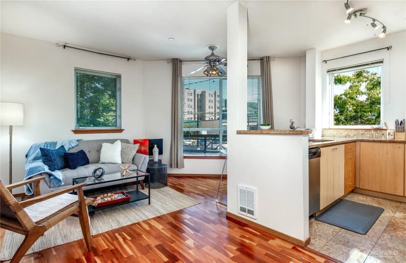 Property photo for 668 S Lane Street #314, Seattle photo 11