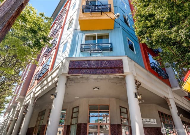 Property photo for 668 S Lane Street #314, Seattle photo 4