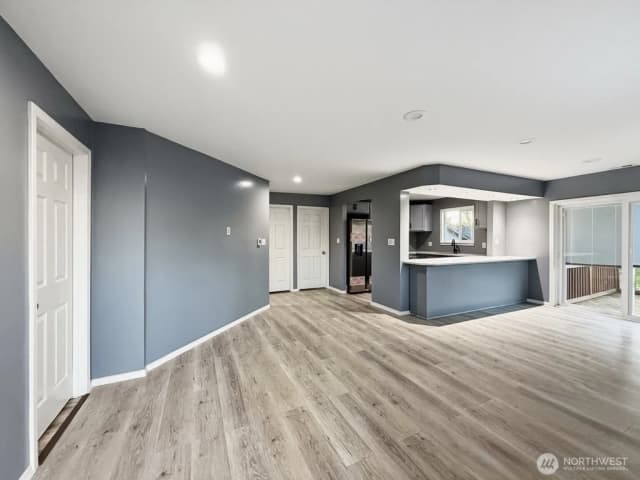 Property photo for 16457 113th Avenue Se, Renton photo 5