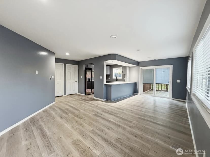 Property photo for 16457 113th Avenue Se, Renton photo 6