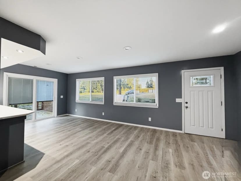 Property photo for 16457 113th Avenue Se, Renton photo 11