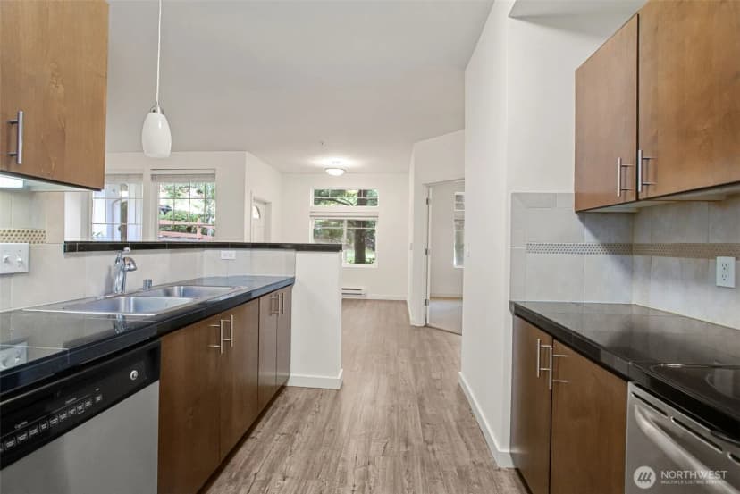 Property photo for 21055 40th Place #f1, Sea Tac photo 17