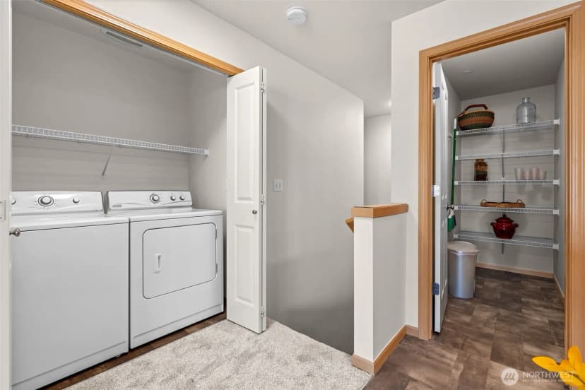 Property photo for 6037 Illinois Lane Se #c, Lacey photo 5
