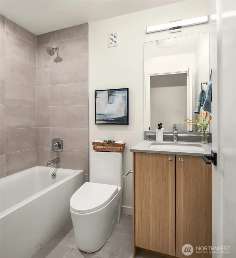 Property photo for 10835 11th Avenue Ne, Seattle photo 18