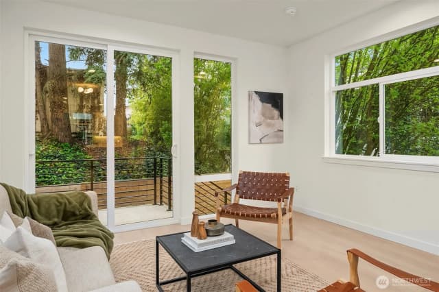 Property photo for 10835 11th Avenue Ne, Seattle photo 3