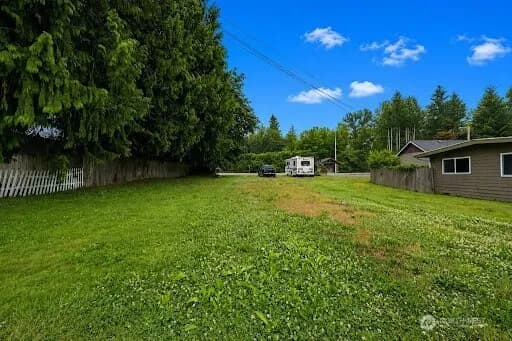 Property photo for 804 Main Street, Sultan