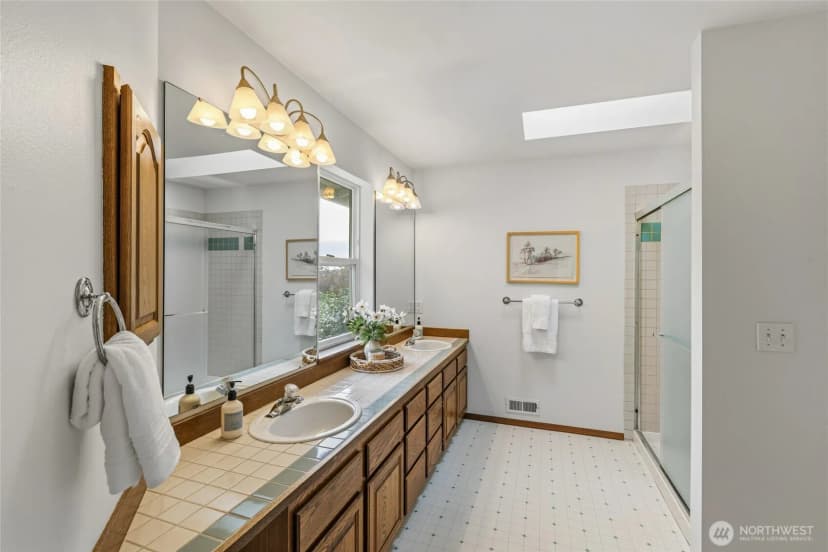 Property photo for 2012 Ne Amhurst Court, Poulsbo photo 22