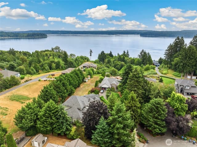 Property photo for 2012 Ne Amhurst Court, Poulsbo photo 2