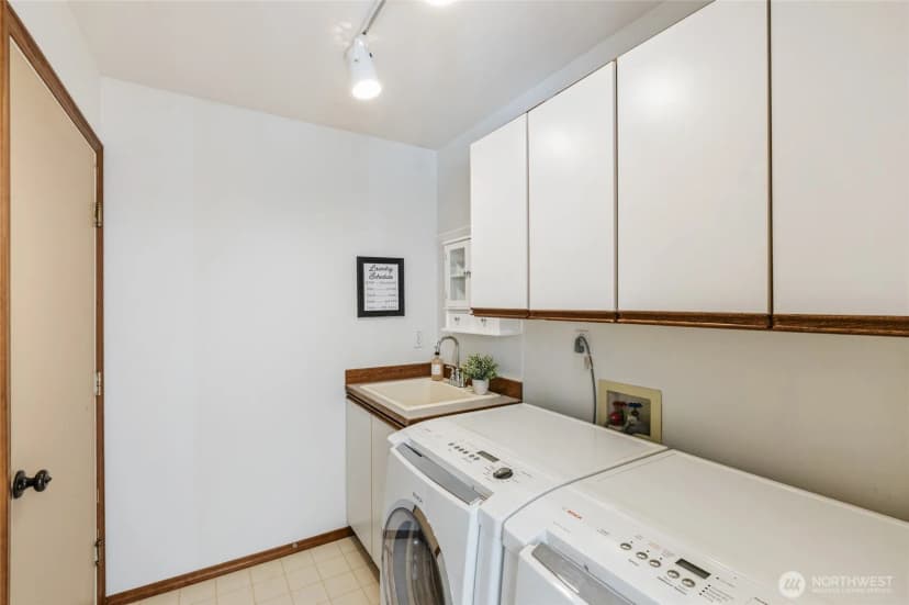 Property photo for 2012 Ne Amhurst Court, Poulsbo photo 28
