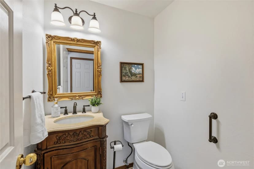 Property photo for 2012 Ne Amhurst Court, Poulsbo photo 17