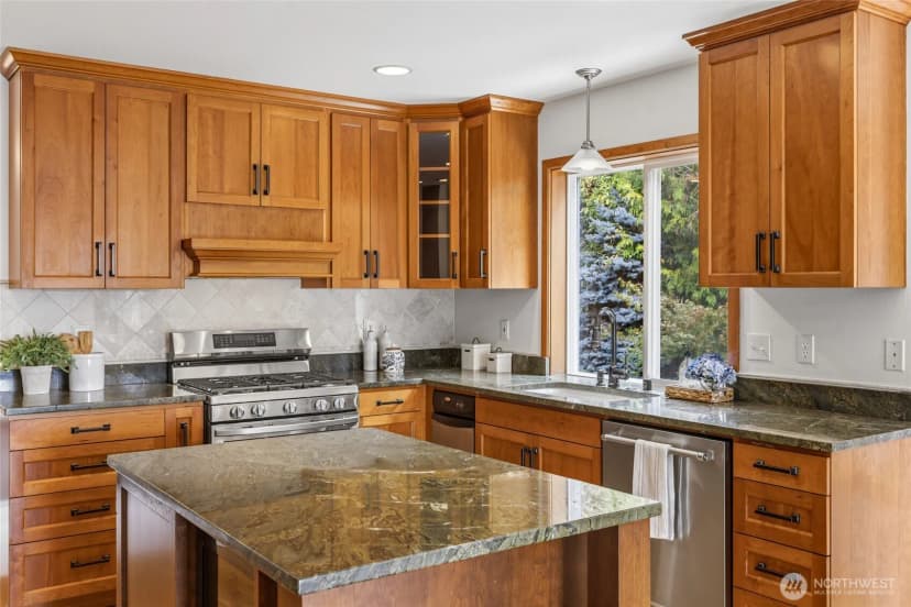 Property photo for 2012 Ne Amhurst Court, Poulsbo photo 13