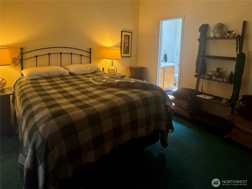Property photo for 1093 Todd Place #23, Burlington photo 30