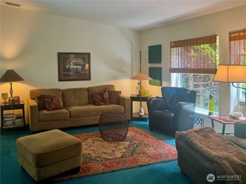 Property photo for 1093 Todd Place #23, Burlington photo 21