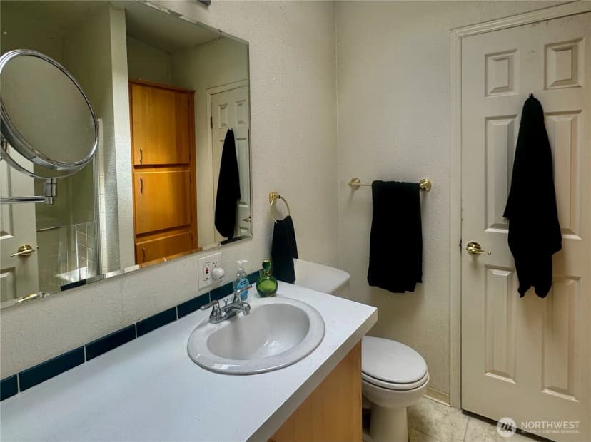 Property photo for 1093 Todd Place #23, Burlington photo 31