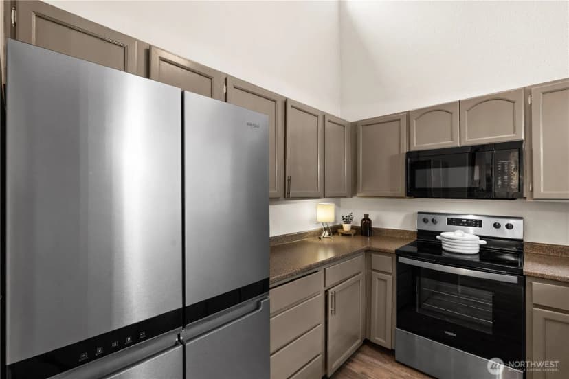 Property photo for 12918 126th Court Ne #k302, Kirkland photo 6