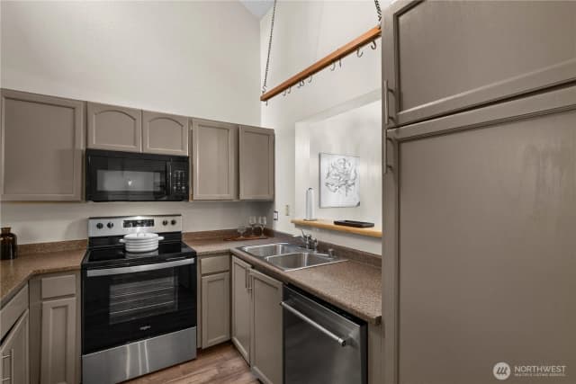 Property photo for 12918 126th Court Ne #k302, Kirkland photo 4