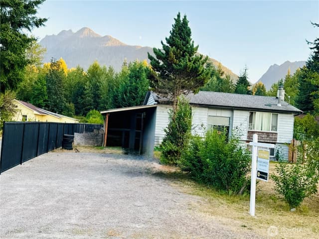 Property photo for 1265 Cascade Street, Darrington photo 4