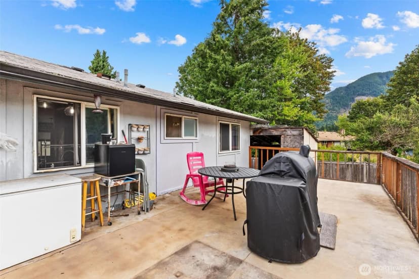 Property photo for 1265 Cascade Street, Darrington photo 25