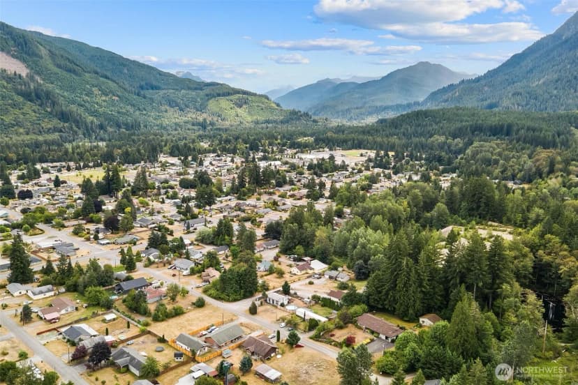 Property photo for 1265 Cascade Street, Darrington photo 30