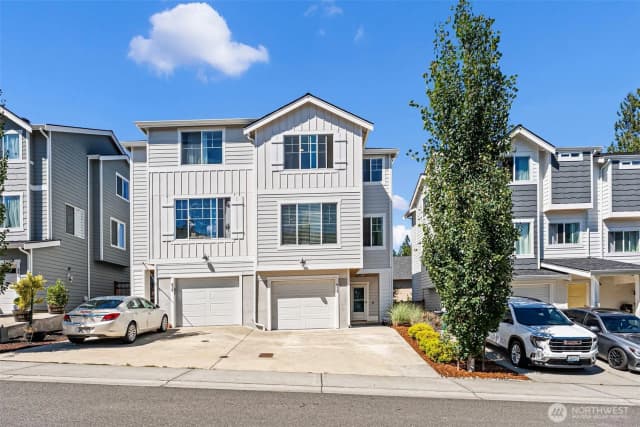 Property photo for 826 Nw Highgarden Drive, Bremerton photo 2