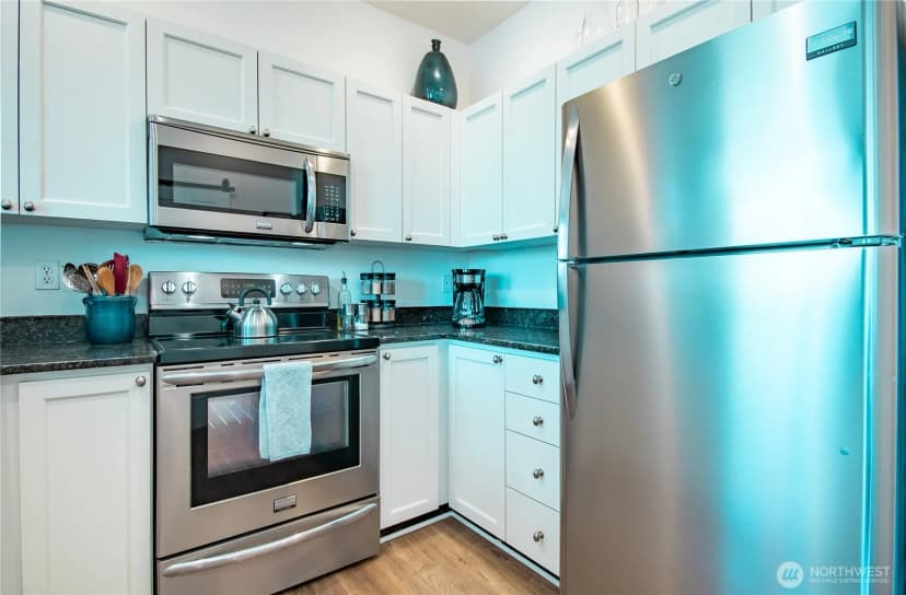 Property photo for 2415 2nd Avenue #729, Seattle photo 12