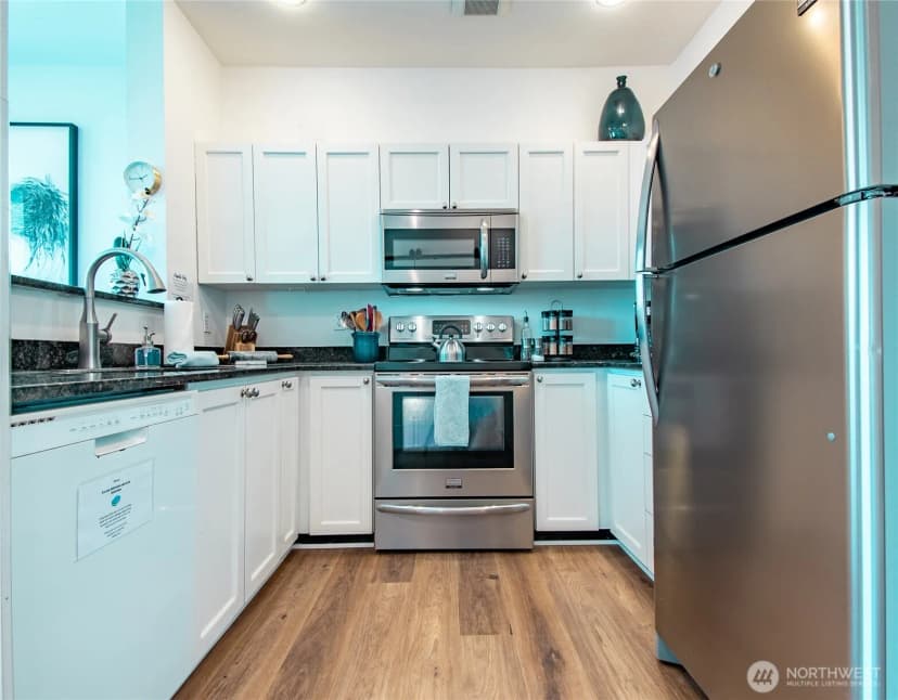 Property photo for 2415 2nd Avenue #729, Seattle photo 10