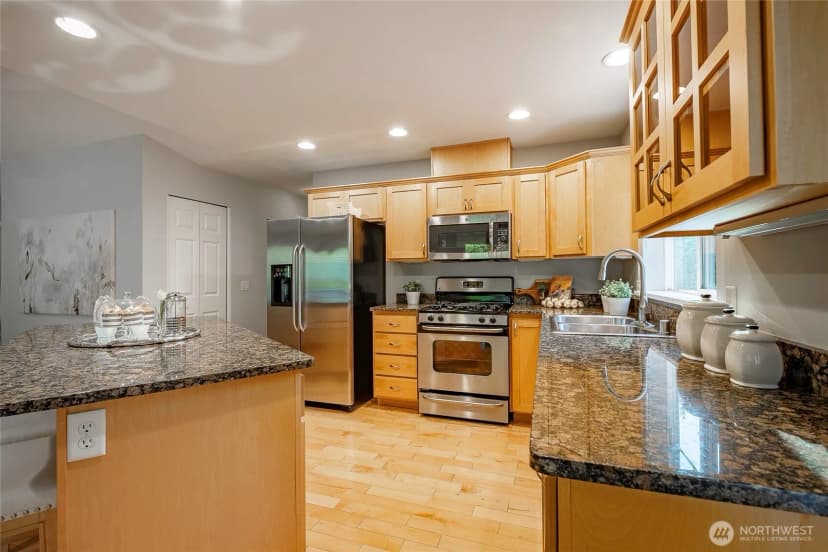 Property photo for 8204 Skeena Way, Blaine photo 12
