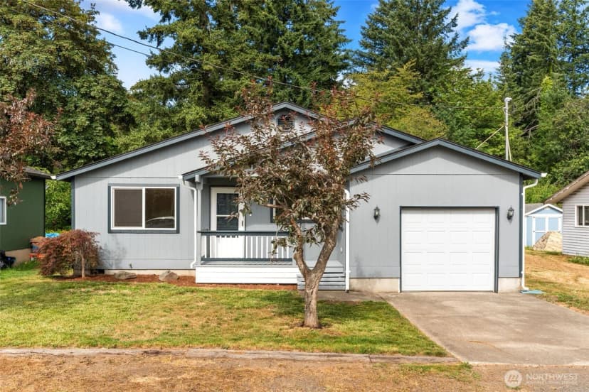 Property photo for 713 1st Avenue Ne, Napavine