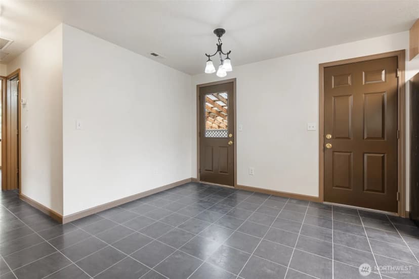 Property photo for 713 1st Avenue Ne, Napavine photo 10