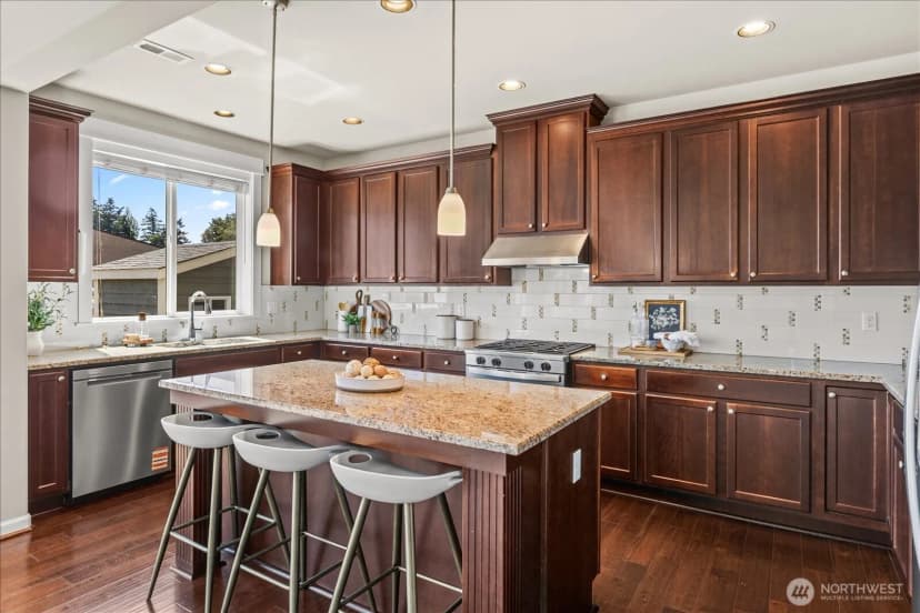 Property photo for 5028 70th Place Sw, Mukilteo photo 10