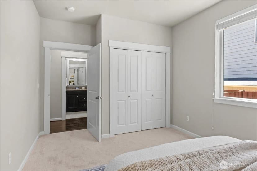 Property photo for 5028 70th Place Sw, Mukilteo photo 16