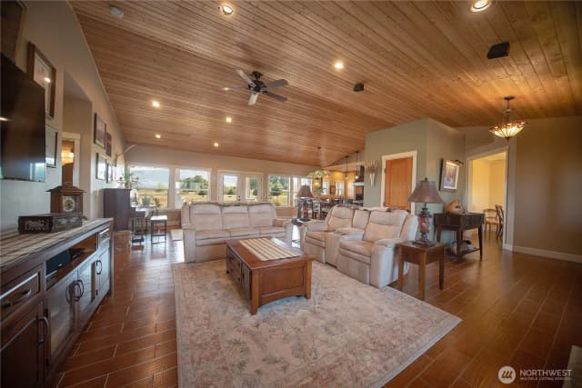 Property photo for 631 Radient View Drive, Ellensburg photo 5