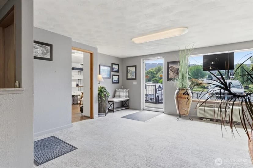Property photo for 118 Miller Street, Electric City photo 24