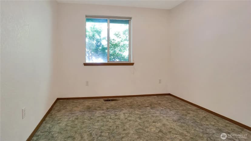 Property photo for 2109 Mark Street Ne, Olympia photo 10